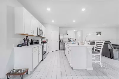 1216 NW 21st Place, Cape Coral, FL 33993 - Photo 11