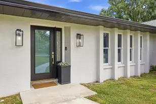 5605 Sawgrass Rd, Sarasota, FL 34232 - Photo 3