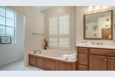 8105 Collingwood Court, University Park, FL 34201 - Photo 27