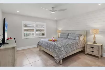 5830 Midnight Pass Road #54, Sarasota, FL 34242 - Photo 11