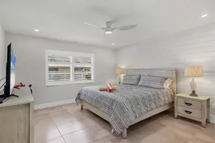 5830 Midnight Pass Rd, Sarasota, FL 34242 - Photo 11
