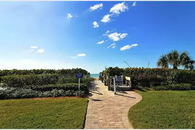 4525 Gulf Of Mexico Drive #204, Longboat Key, FL 34228 - Photo 35