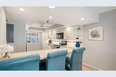 4525 Gulf Of Mexico Drive #204, Longboat Key, FL 34228 - Photo 5