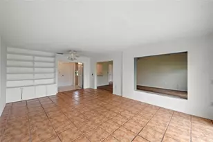 4329 Brittany Ln, Sarasota, FL 34233 - Photo 11