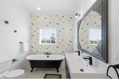 4006 5th Avenue, Holmes Beach, FL 34217 - Photo 21
