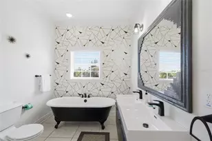 4006 5th Ave, Holmes Beach, FL 34217 - Photo 21