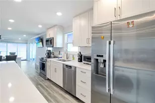 633 Alhambra Rd, Venice, FL 34285 - Photo 29