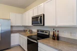 8916 Milestone Dr, Sarasota, FL 34238 - Photo 13