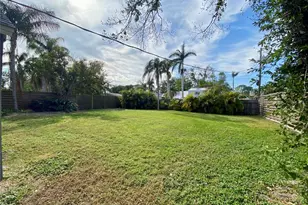 4564 Iola Dr, Sarasota, FL 34231 - Photo 29