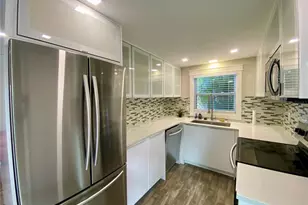 4564 Iola Dr, Sarasota, FL 34231 - Photo 9