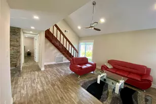 4564 Iola Dr, Sarasota, FL 34231 - Photo 5