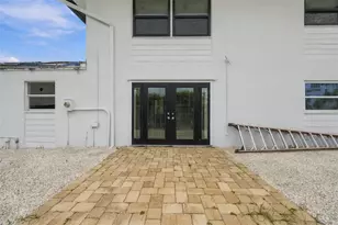 171 Golden Gate Point, Sarasota, FL 34236 - Photo 19