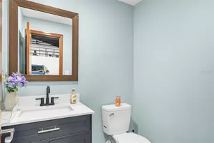 2660 57th St, Sarasota, FL 34243 - Photo 85