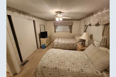 5408 Chateau Lane, Bradenton, FL 34207 - Photo 13