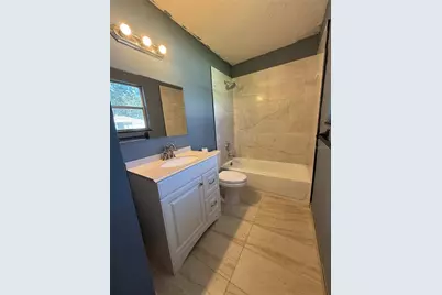 4732 Violet Avenue, Sarasota, FL 34233 - Photo 9