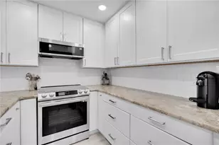 862 Hudson Ave, Sarasota, FL 34236 - Photo 17