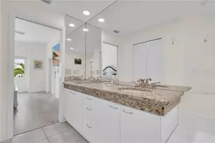 862 Hudson Ave, Sarasota, FL 34236 - Photo 37