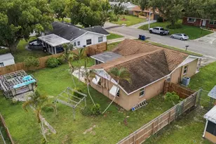 907 42nd St W, Bradenton, FL 34205 - Photo 31
