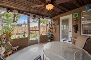 907 42nd St W, Bradenton, FL 34205 - Photo 7