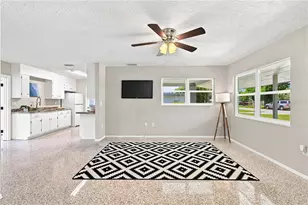 6203 Rodgers Ave, Sarasota, FL 34231 - Photo 11
