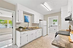 6203 Rodgers Ave, Sarasota, FL 34231 - Photo 15