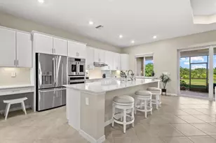 17602 Santorini Ct, Venice, FL 34293 - Photo 7