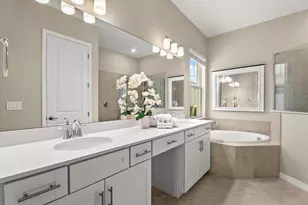 17602 Santorini Ct, Venice, FL 34293 - Photo 23
