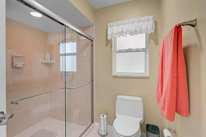 7570 Links Court, Sarasota, FL 34243 - Photo 17