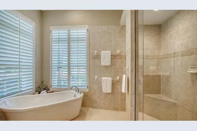 8008 Royal Birkdale Circle, Lakewood Ranch, FL 34202 - Photo 47