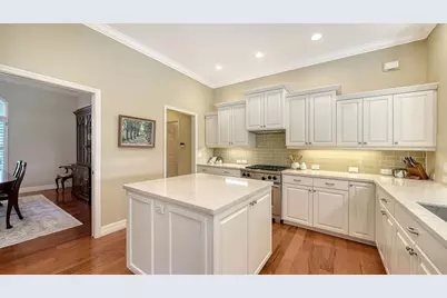 8008 Royal Birkdale Circle, Lakewood Ranch, FL 34202 - Photo 35