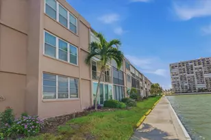7540 Bay Island Dr S, South Pasadena, FL 33707 - Photo 45