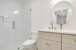 303 Springdale Dr, Bradenton, FL 34210 - Photo 23
