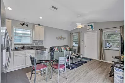 3867 Almond Avenue, Sarasota, FL 34234 - Photo 15