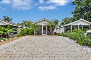 3867 Almond Ave, Sarasota, FL 34234 - Photo 3