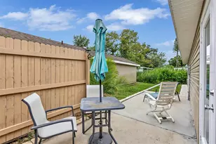 3867 Almond Ave, Sarasota, FL 34234 - Photo 29