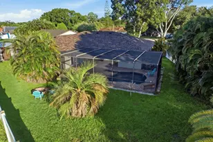 926 Plum Tree Ln, Sarasota, FL 34243 - Photo 41
