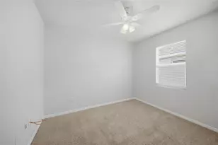 3940 Mossy Limb Ct, Palmetto, FL 34221 - Photo 23