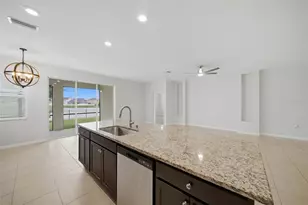 3940 Mossy Limb Ct, Palmetto, FL 34221 - Photo 15
