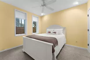 1685 Laurel St, Sarasota, FL 34236 - Photo 15