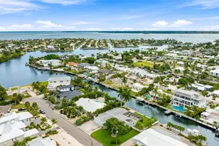 517 71st St, Holmes Beach, FL 34217 - Photo 11
