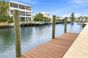 517 71st St, Holmes Beach, FL 34217 - Photo 23