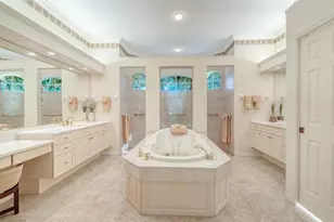 8922 Bloomfield Blvd, Sarasota, FL 34238 - Photo 23