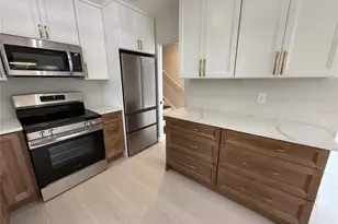3135 Alta Vista St, Sarasota, FL 34237 - Photo 11