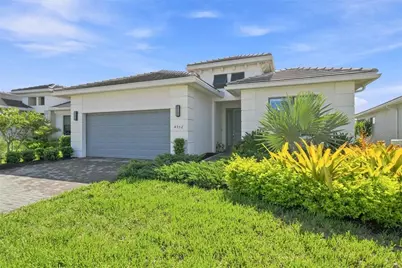 4952 Fairhope Circle, Lakewood Ranch, FL 34211 - Photo 1