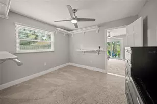 2130 E Leewynn Dr, Sarasota, FL 34240 - Photo 17