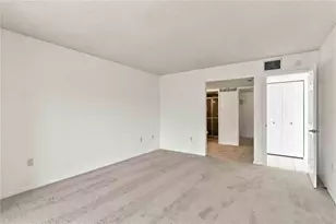 8734 54th Ave W, Bradenton, FL 34210 - Photo 25