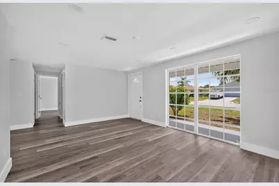 18321 Wolbrette Circle, Port Charlotte, FL 33948 - Photo 21