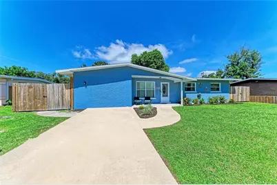 2006 24th Avenue W, Bradenton, FL 34205 - Photo 1
