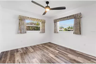 3921 Pin Oaks Street, Sarasota, FL 34232 - Photo 21