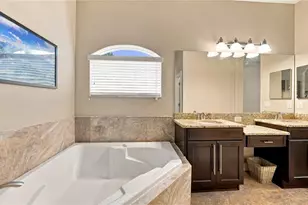 11403 Gramercy Park Ave, Bradenton, FL 34211 - Photo 23
